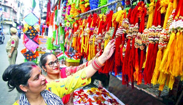 रक्षाबंधन के दिन से रविवार का लॉकडाउन खत्म, सीएम योगी ने जारी किए आदेश