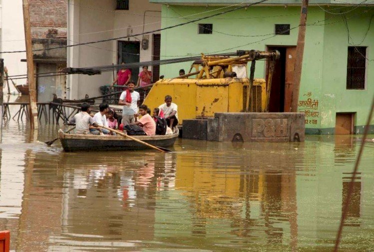 बनारस : गंगा के तटवर्ती क्षेत्रों में बाढ़ से राहत, लेकिन बढ़ गईं ये परेशानियां